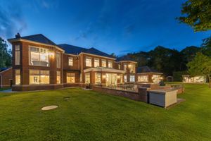 Photo 36- click for photo gallery